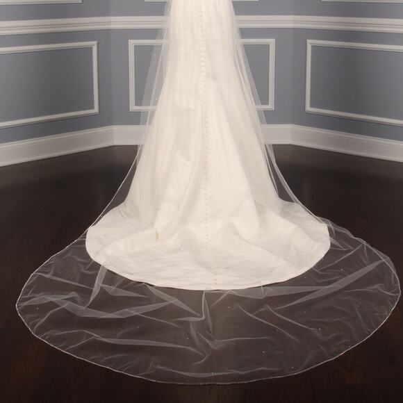 CHERYL KING Breakfast at Tiffany's Detachable Train for Wedding Dress Gown - Picture 4 of 6